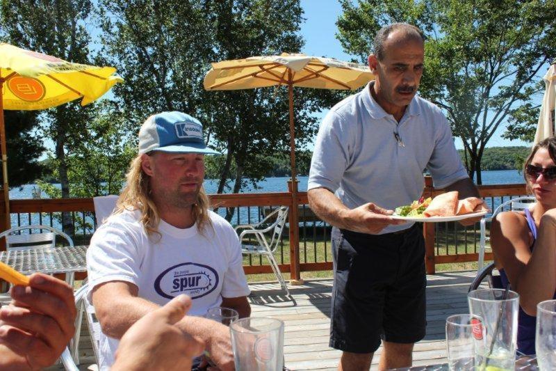 Red Umbrella Inn Minden Hills Екстериор снимка