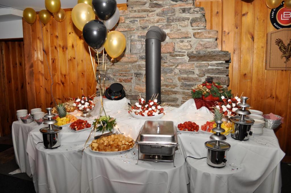 Red Umbrella Inn Minden Hills Екстериор снимка
